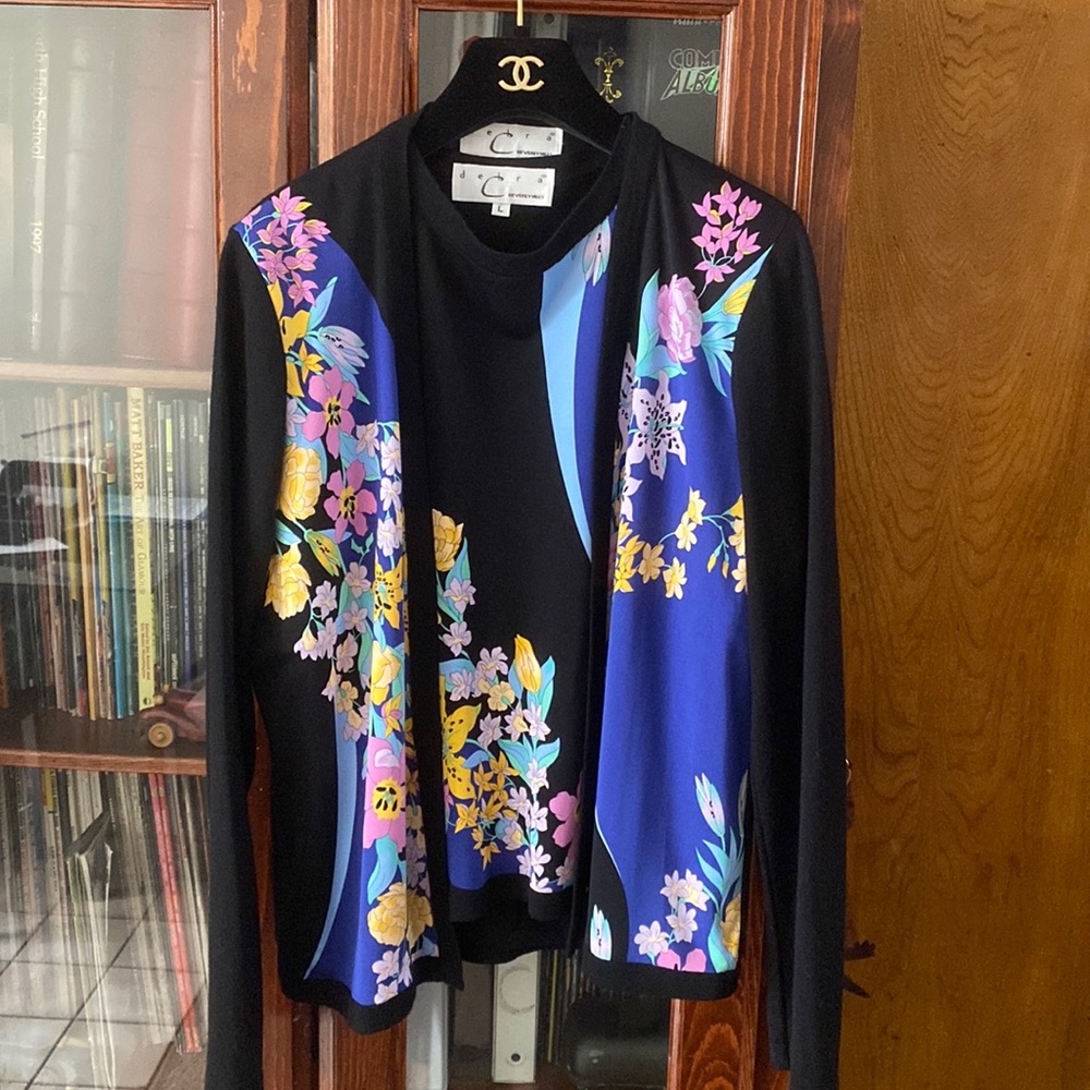 Debra C Beverly Hills Women’s Top with Cardigan Size L